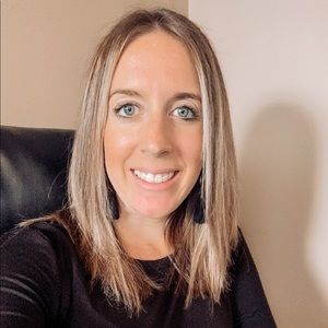 Meet your Posher, Kayla